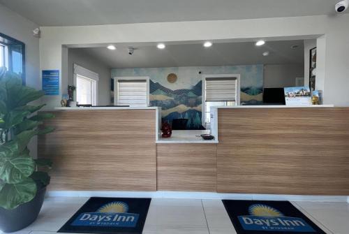 Sulphur Springs Hotel | Days Inn by Wyndham Sulphur Springs