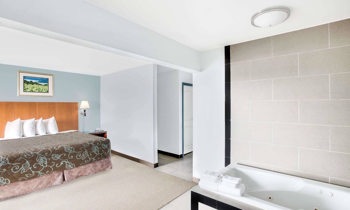 Evans Mills Hotel | Days Inn by Wyndham Watertown Fort Drum