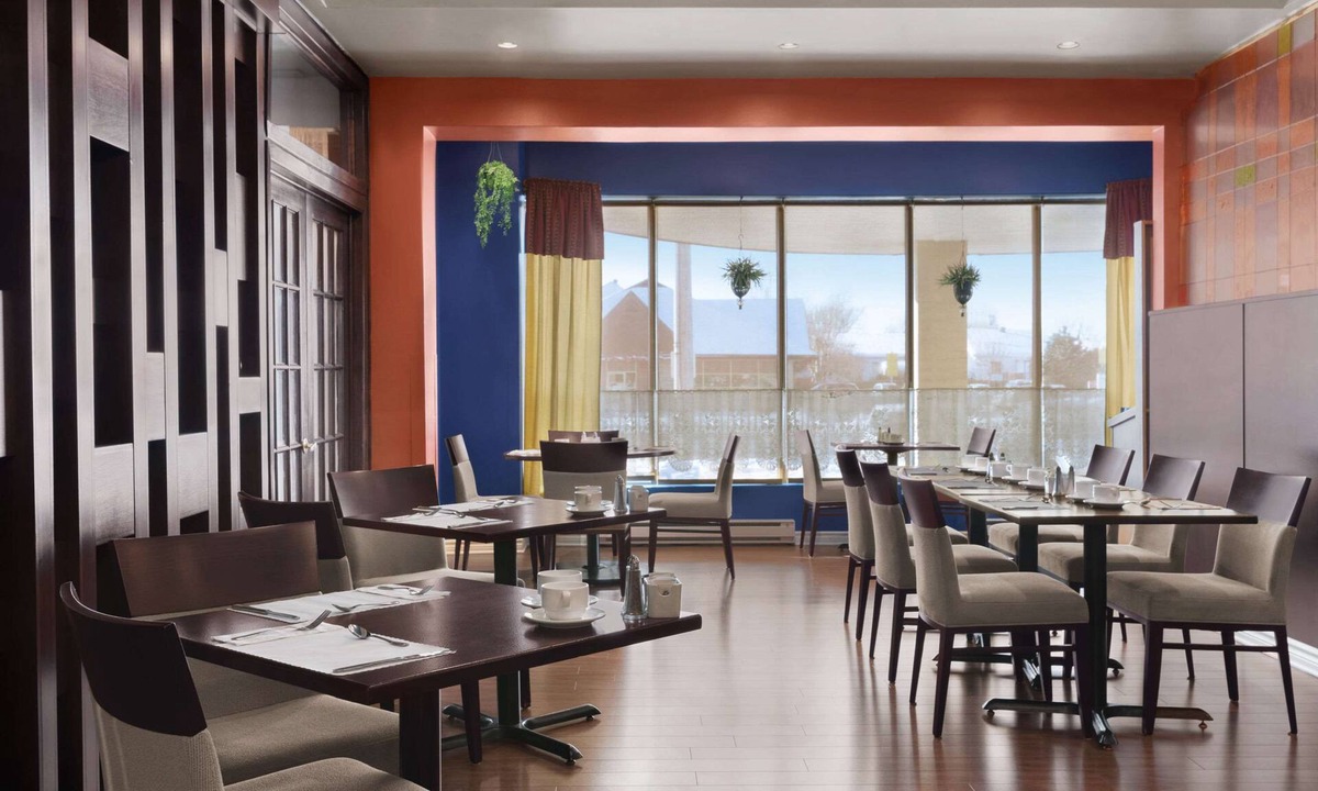 Blainville Hotel | Days Inn & Conference Centre by Wyndham Blainville
