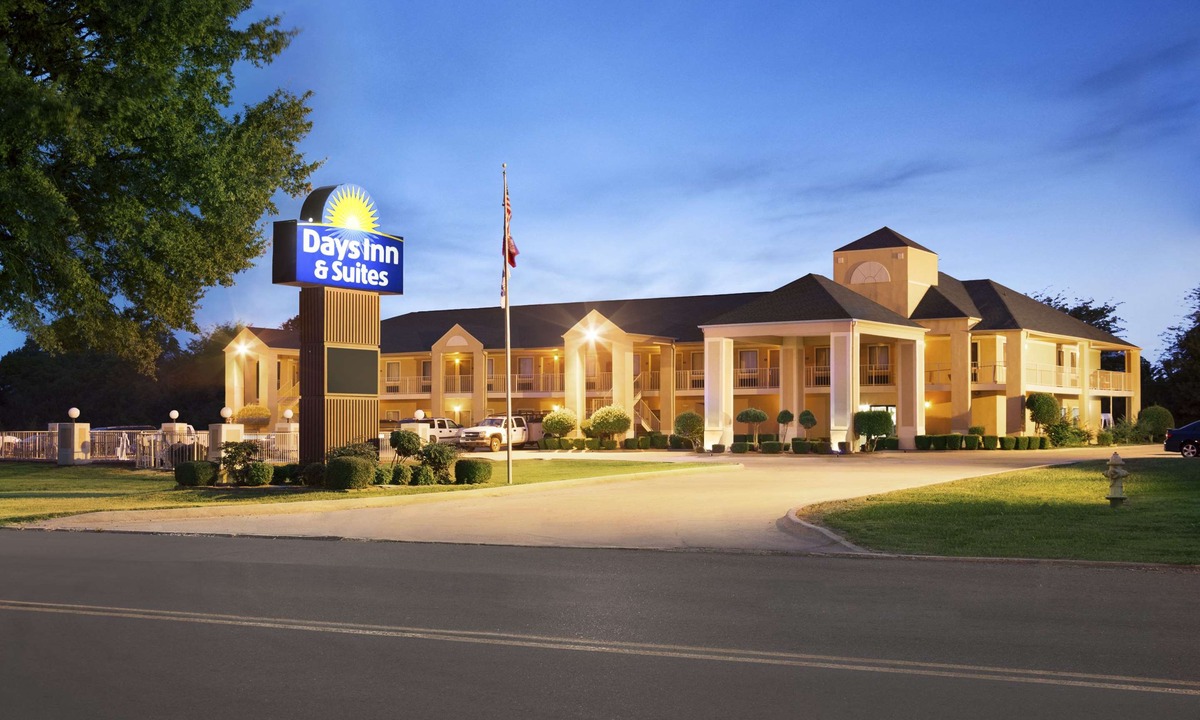 Stuttgart Hotel | Days Inn & Suites by Wyndham Stuttgart