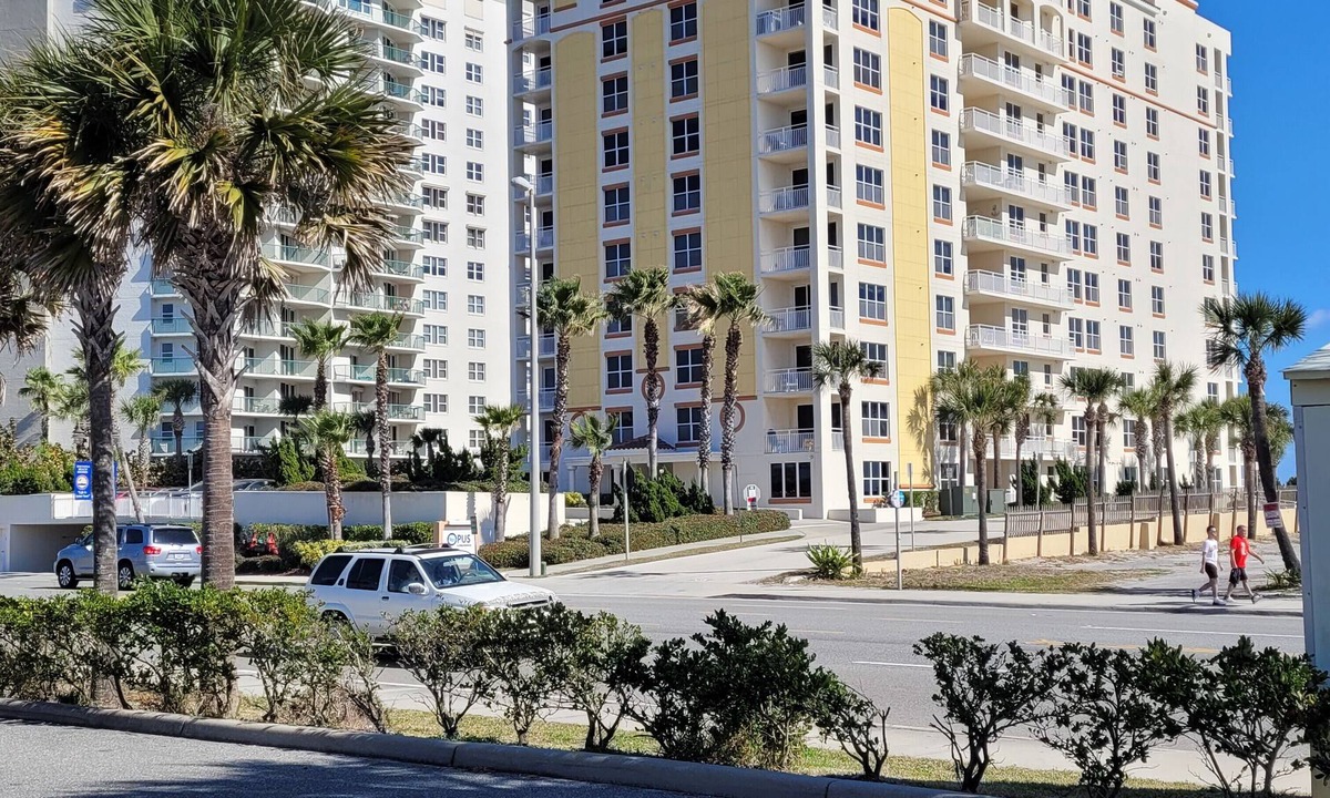 Schulte Park Condo | Daytona Beach FL Opus #203 3 Bdrm 3 Bath Direct Oceanfront Condo