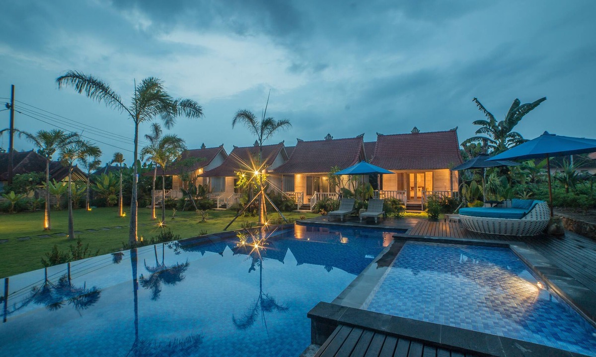 Mushroom Bay House | Dayung Villas By Reccoma