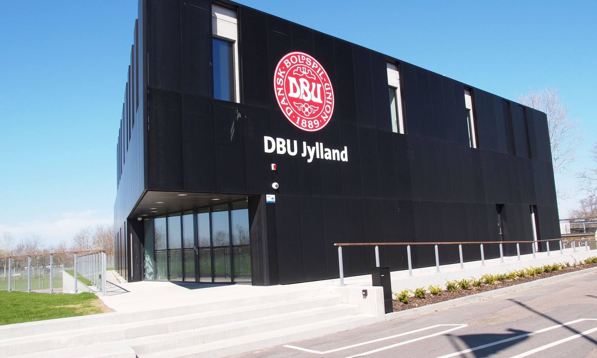 Tilst Hotel | DBU Hotel & Kursuscenter