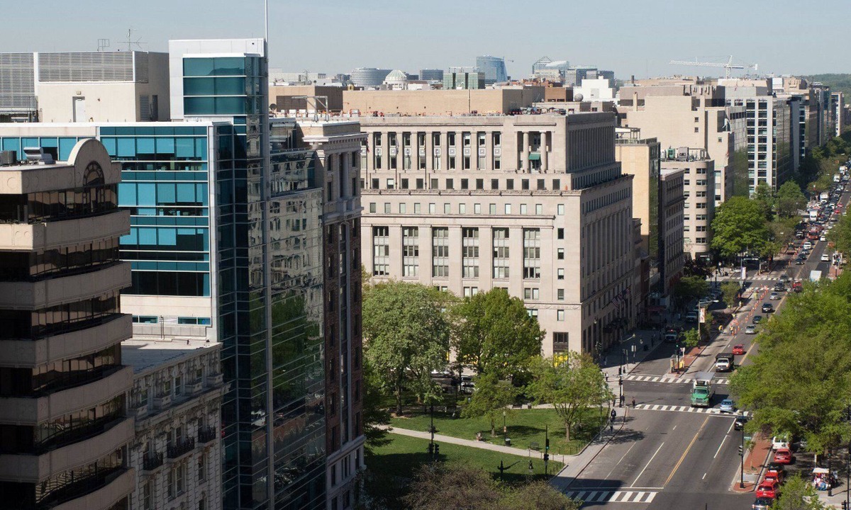 Downtown Washington D.C. Apartment | DC Park View Two Double – Spacious & Bright