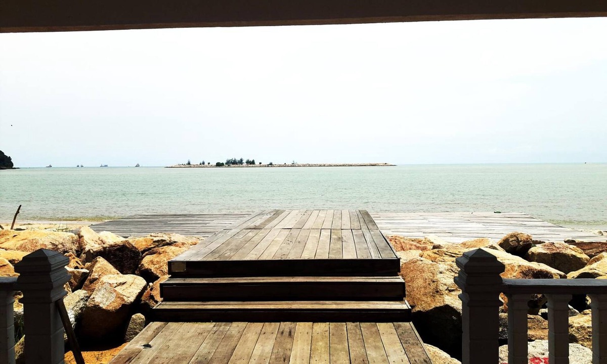 Kampung Bakau Tinggi Hotel | De Chukai Hotel