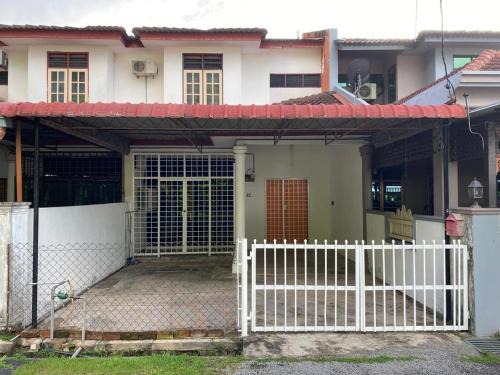 Alor Malai House | De'Garden 12