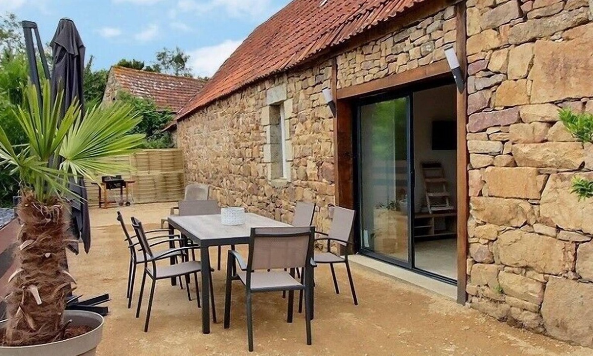 Ploumilliau House | De Kergomar - Ploumilliau