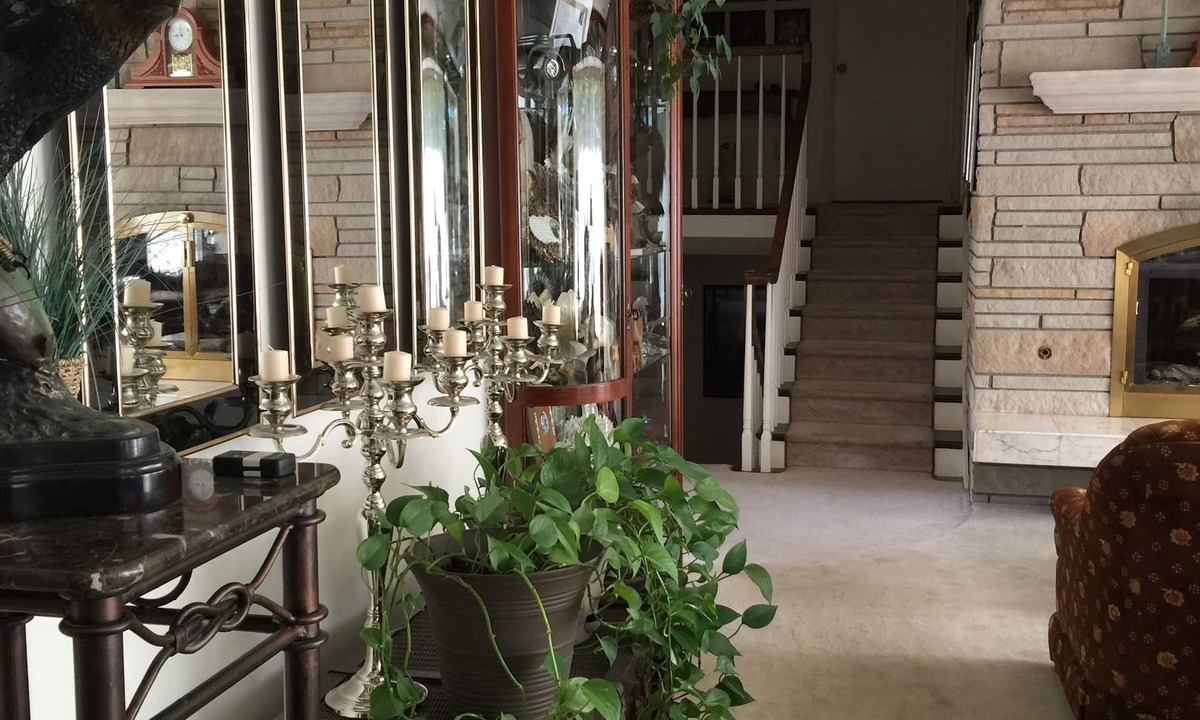 Turnagain Bed & Breakfast | Deal's Bed & Breakfast Inn