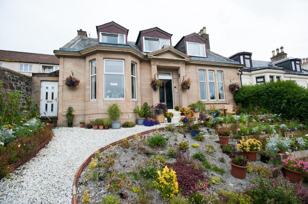 Kilmaurs Bed & Breakfast | Dean Park Guest House