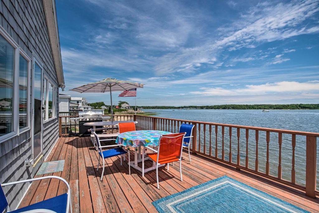 Wareham Center House | Deck and Beach Access Waterfront Cape Cod Cottage