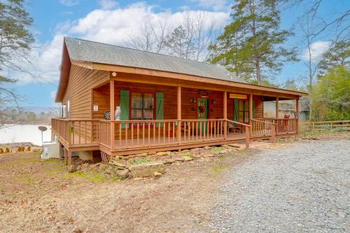Greers Ferry House | Deck and Fire Pit Waterfront Cabin in Greers Ferry!