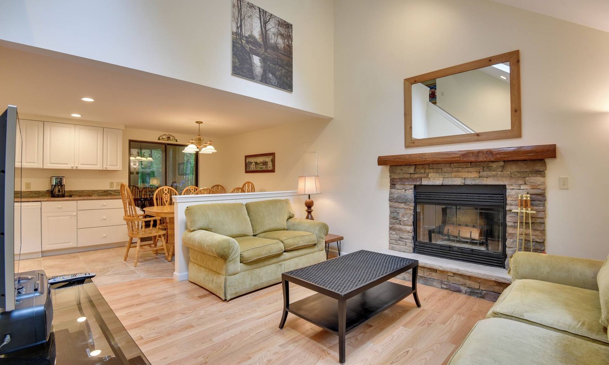 Pocono Lake House | Deck & Fire Pit: Pocono Lake Home Near Skiing!