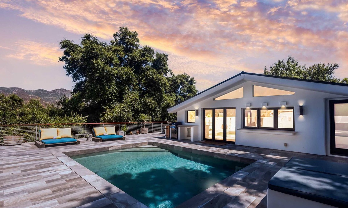 Malibu House | Deck w/Canyon View|Private Pool & Outdoor Tub