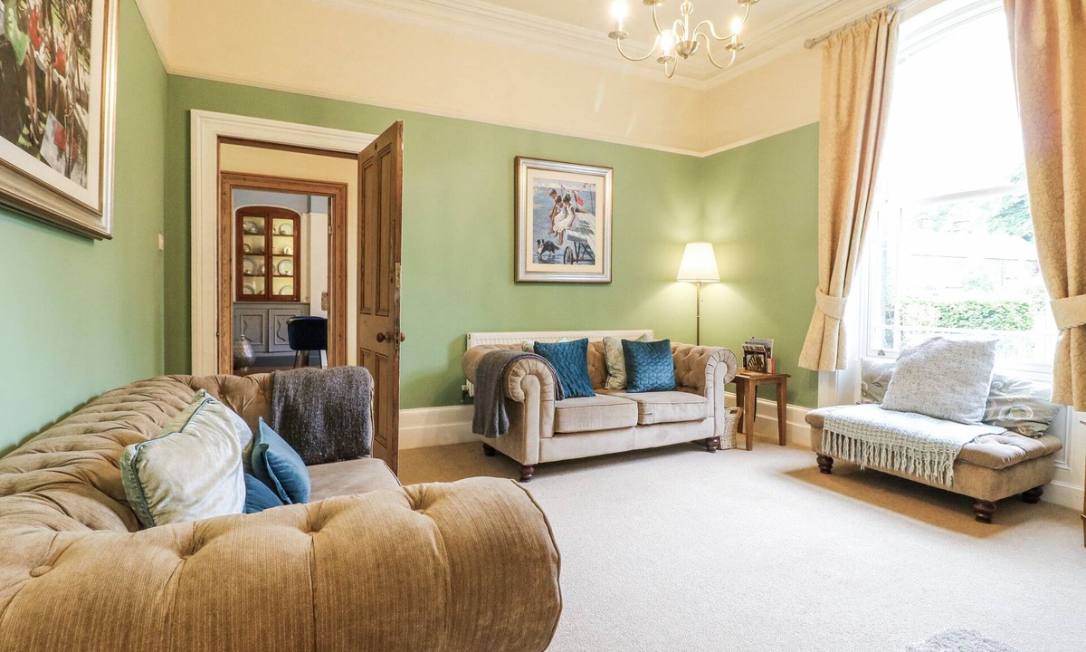 Beeley Cottage | Deeley House