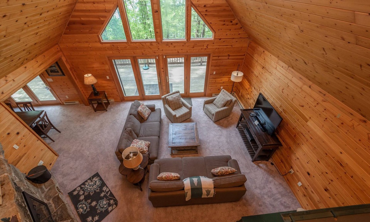 Swanton House | Deep Creek Dog Friendly Cabin w/Dock & Fireplace