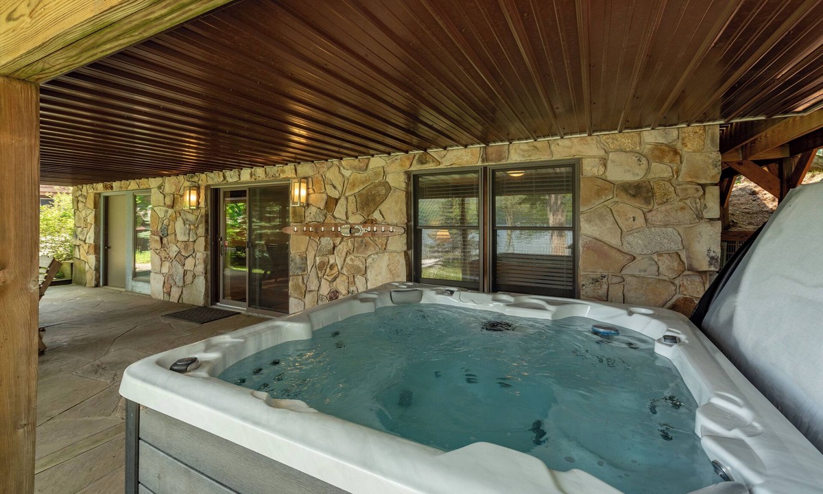 Thayerville House | Deep Creek Gem w/Dock, Fire Pit, Views & Hot Tub