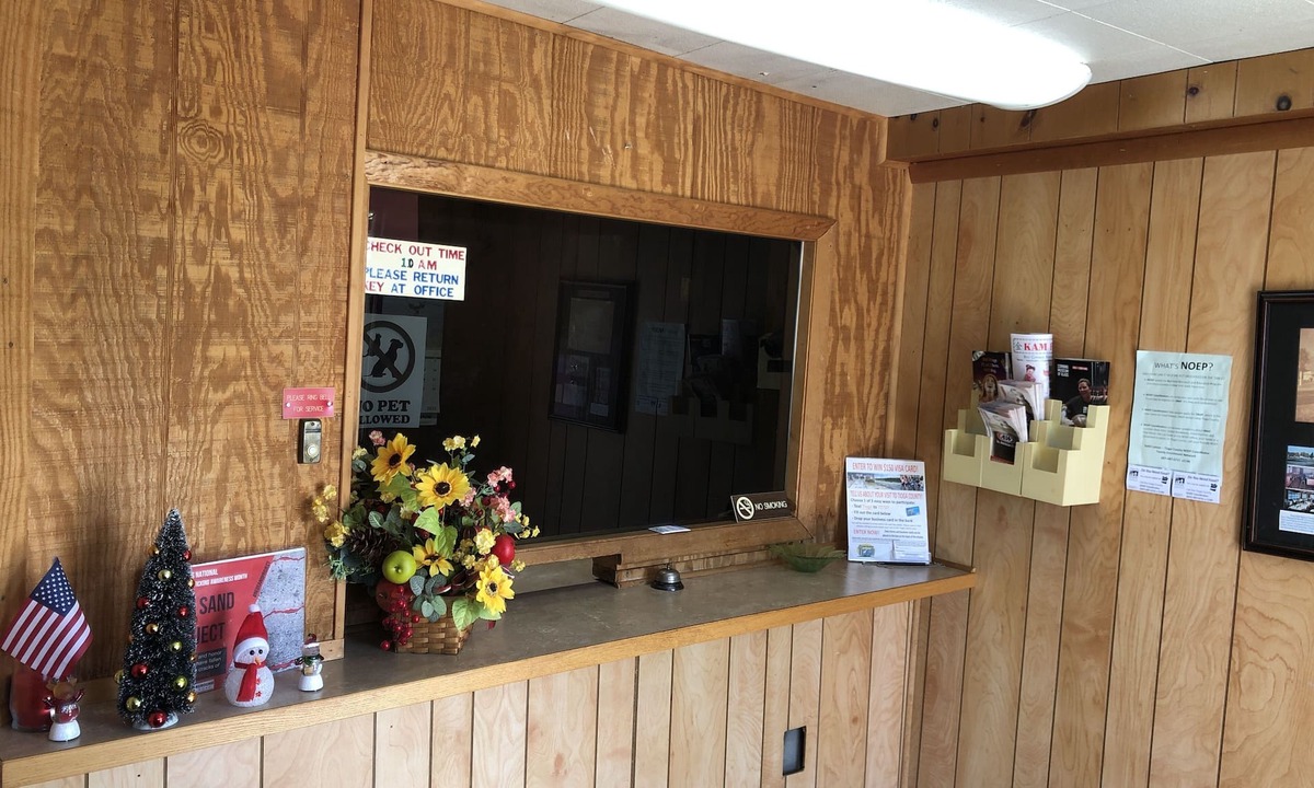 Owego Hotel | Deep Well Motel