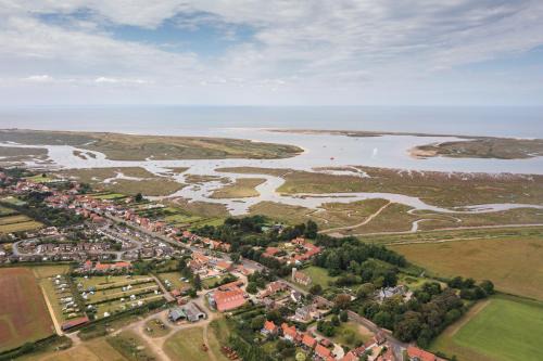 Burnham Deepdale Hostel | Deepdale Camping & Rooms