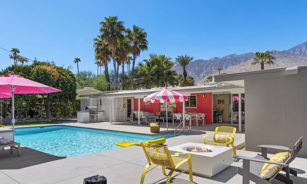 Deepwell Estates House | Deepwell Mini-Estate: New 2024 remodeled luxury