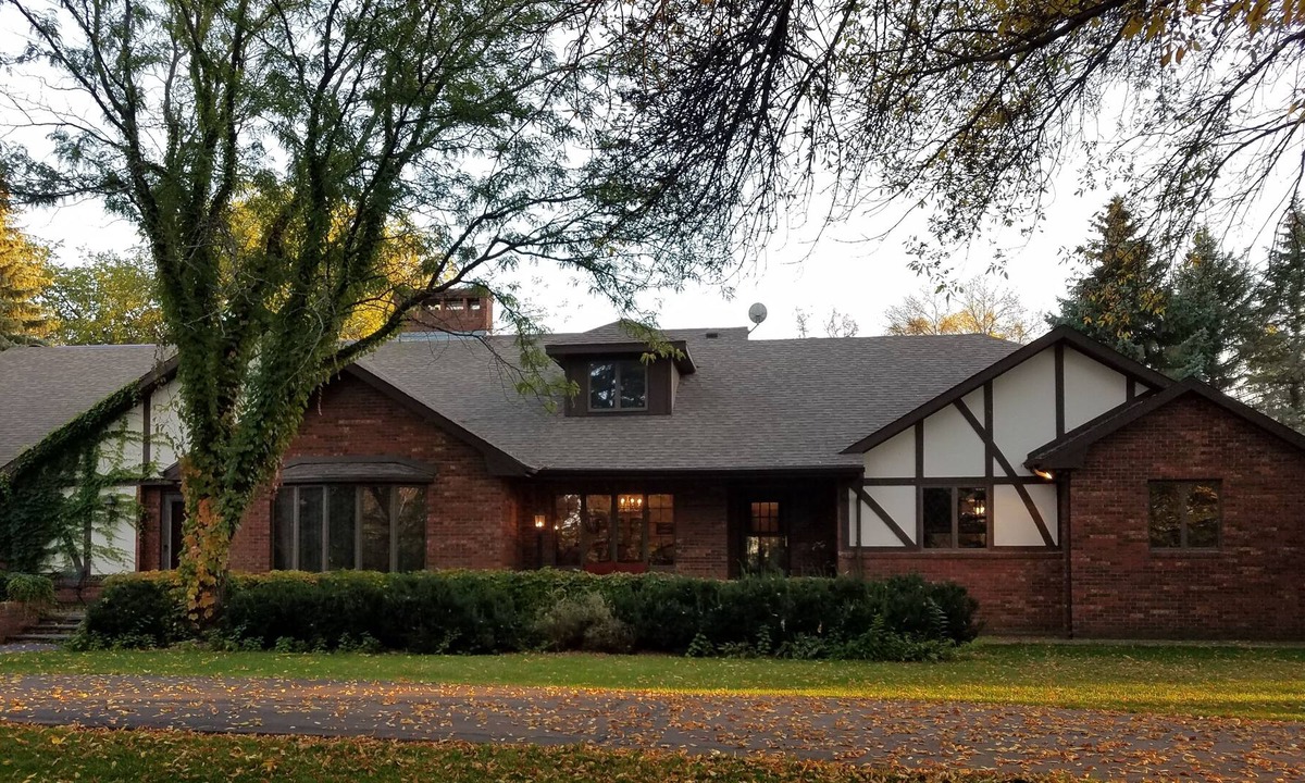 Aberdeen Apartment | Deer Haven for 8