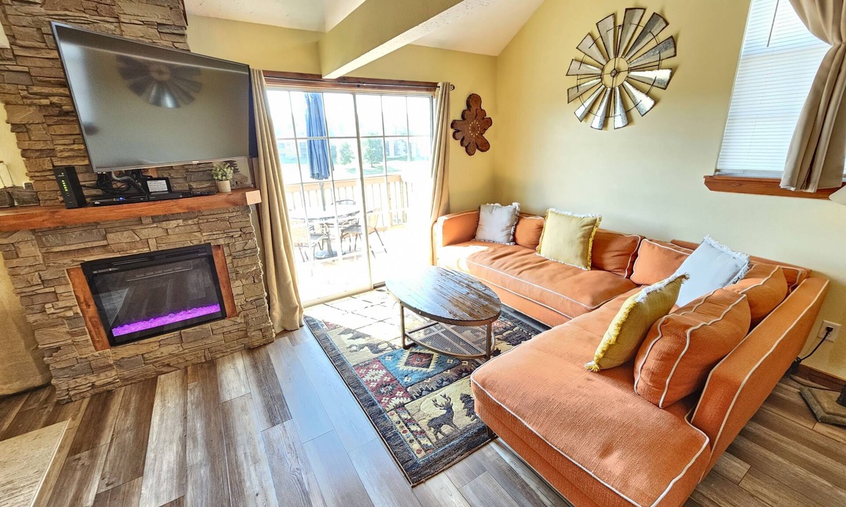 Table Rock Condo | Deer Mountain Branson Suite Overlooking Pointe Royale Golf Course in Branson!