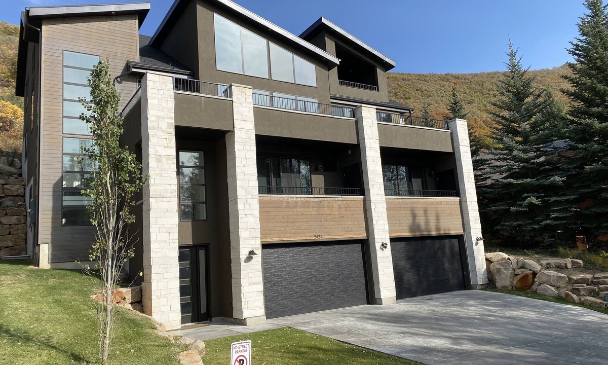 Deer Valley House | Deer Valley Luxury Ski House. Sleeps 27