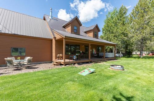 Island Park House | Deer View