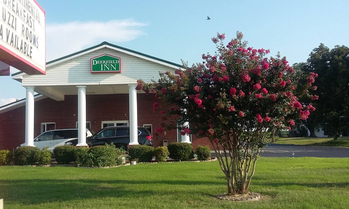 Osceola Hotel | Deerfield Inn & Suites