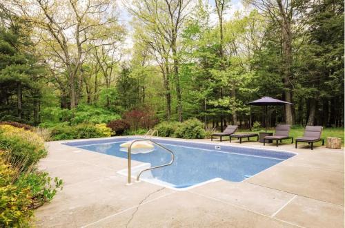 Saugerties House | Deerhaven Lane House- Luxury Home with Pool