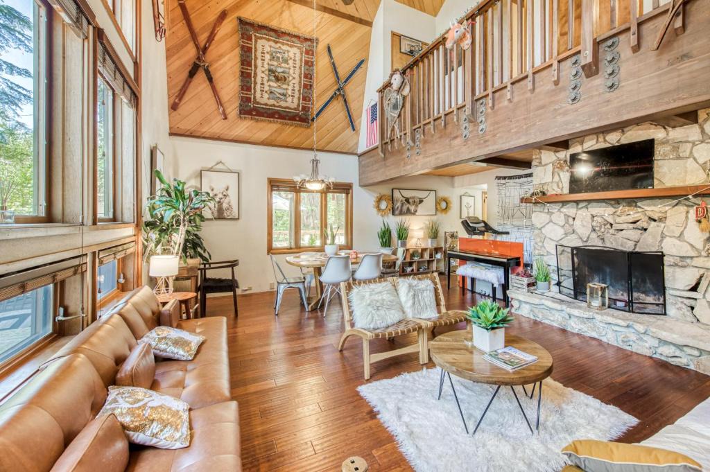 Sierra Cedars House | Del Carlo Lodge