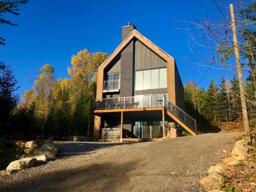 Saint Come Ski Chalet | Delarose Cottage, Ski, Spa, pool table & starry night