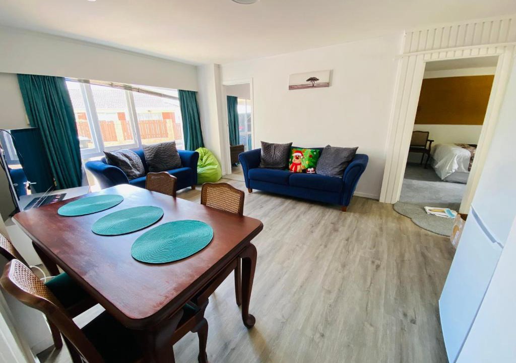 Mount Roskill House | Delight at Golf