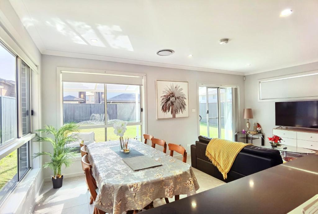 Bardia House | Delightful 2-level home in Bardia