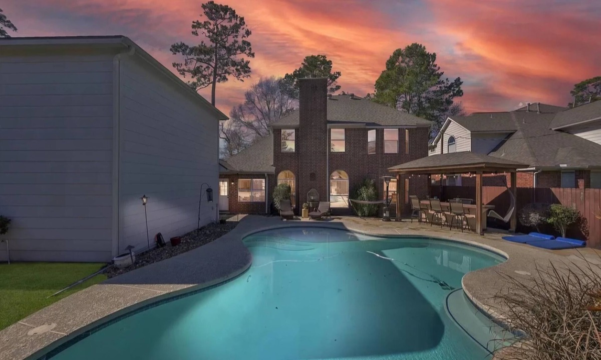 Tomball House | Delightful 4-bedroom house in Tomball with POOL!