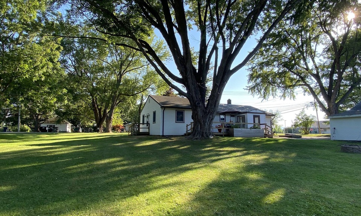 Hollowville House | Delightful country home in tranquil setting