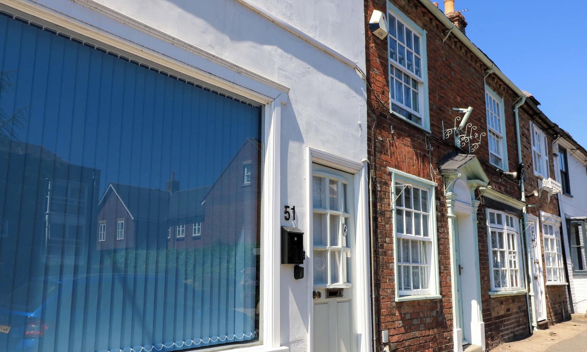Wareham Cottage | DELIGHTFUL DORSET HOUSE BY WAREHAM RIVER, pet friendly in Wareham