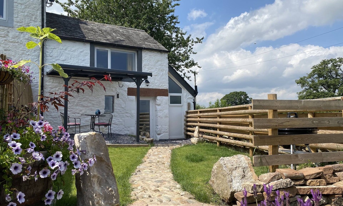 Penrith Cottage | Delightful One Bed Lake District Cottage