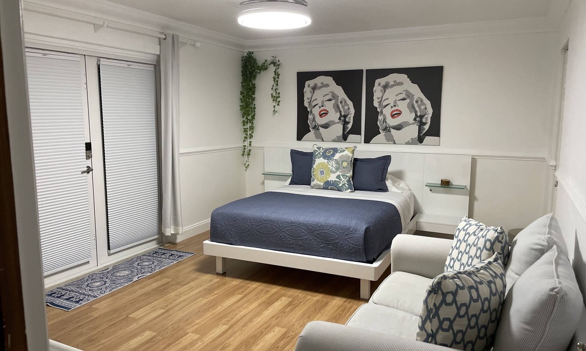 Greenview Shores Apartment | Delightful Studio in Wellington