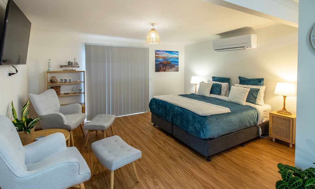Mallacoota Apartment | Delightful studio located in a koala corridor