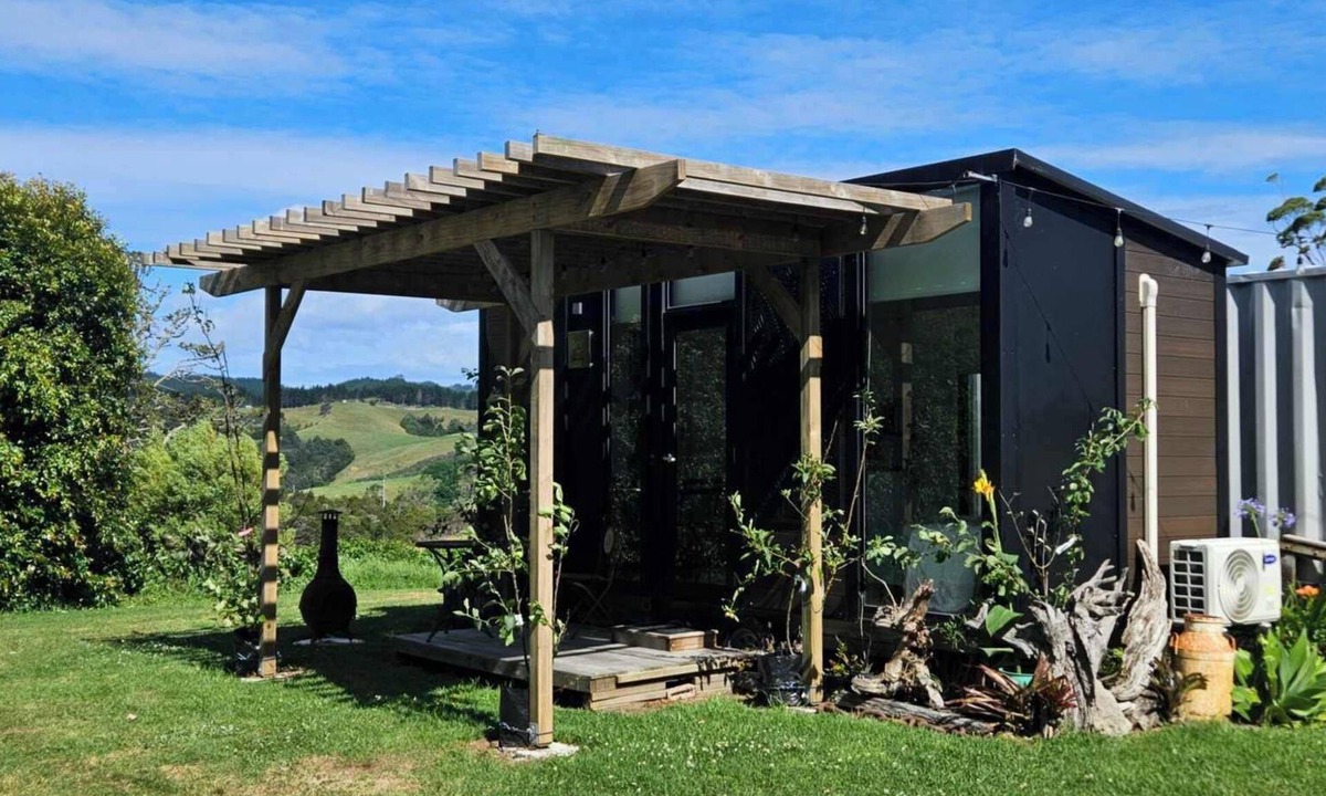 Whangarei House | Deloraine Tiny Retreat by Tiny Away