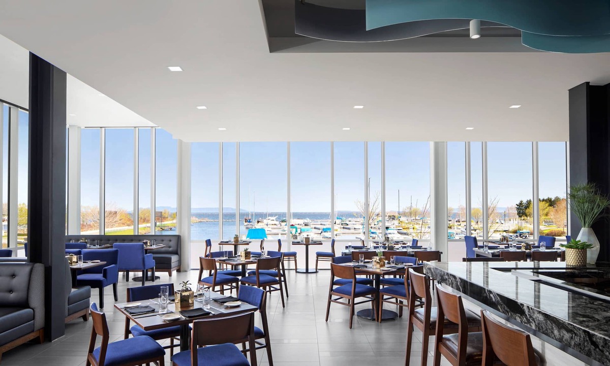 Thunder Bay Hotel | Delta Hotels by Marriott Thunder Bay