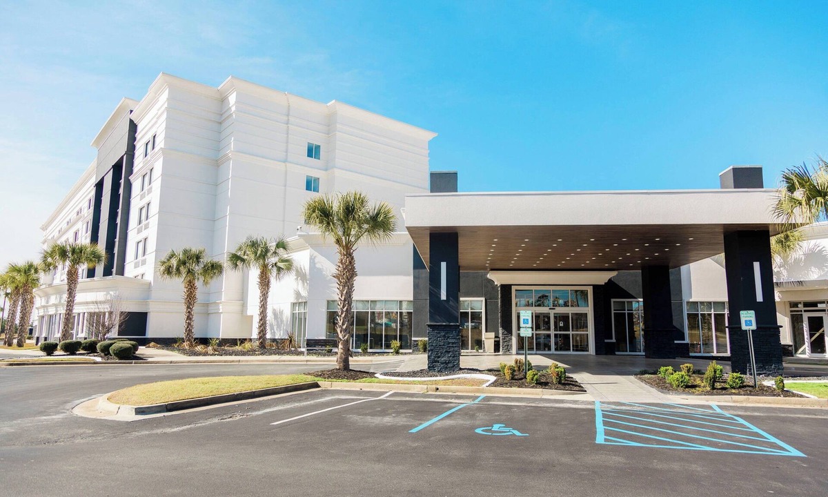 Dentsville Hotel | Delta Hotels by Marriott Columbia Northeast