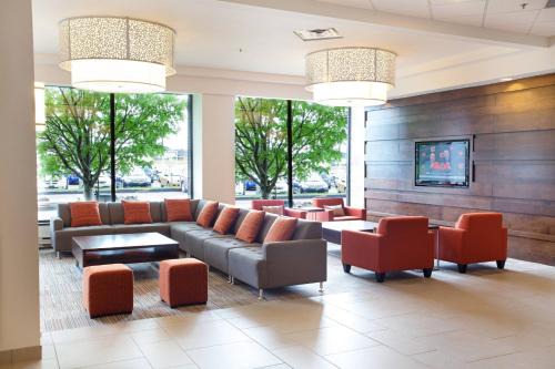 Jonquiere Hotel | Delta Hotels by Marriott Saguenay Conference Centre
