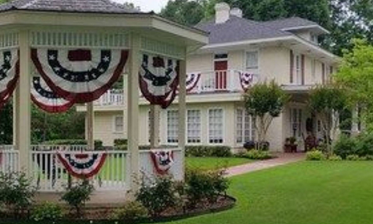 Jefferson Bed & Breakfast | Delta Street Inn