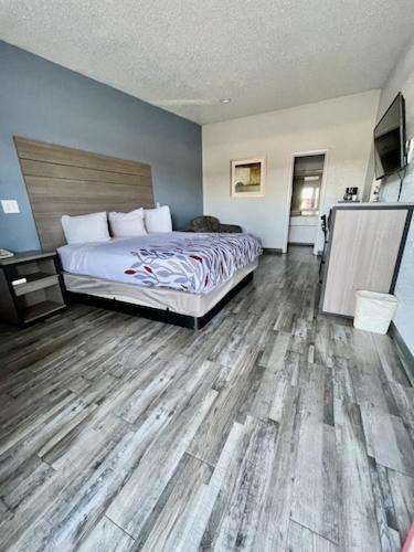 Cleburne Hotel | Delux Inn Cleburne
