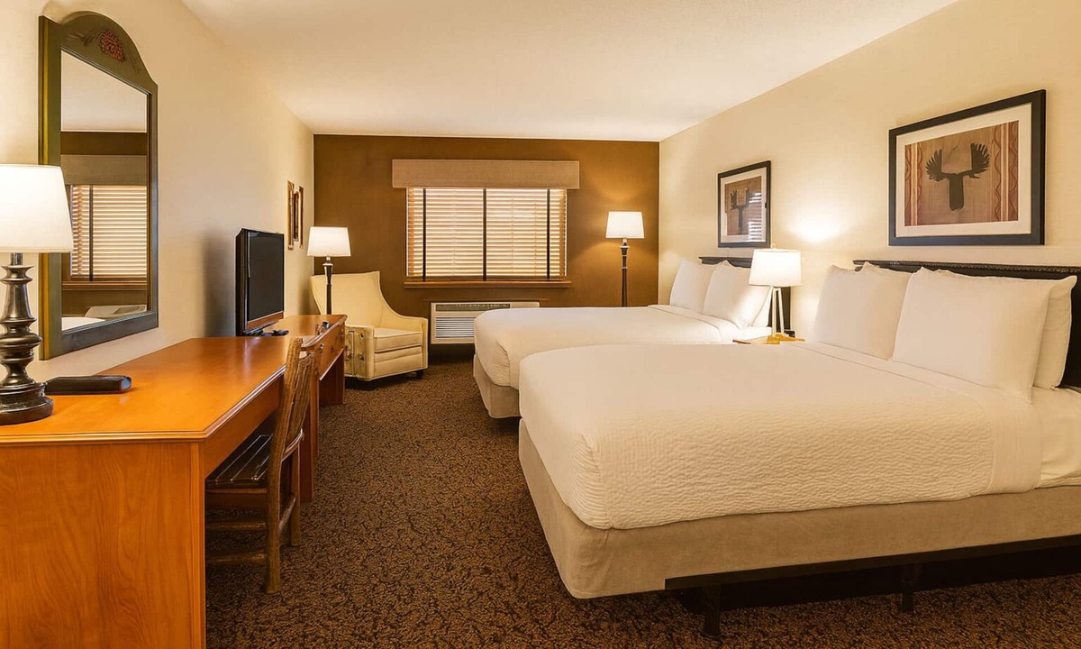 Peoria Hotel | Deluxe 2 Double in Stoney Creek Peoria! Free Hot Breakfast | 2 Units
