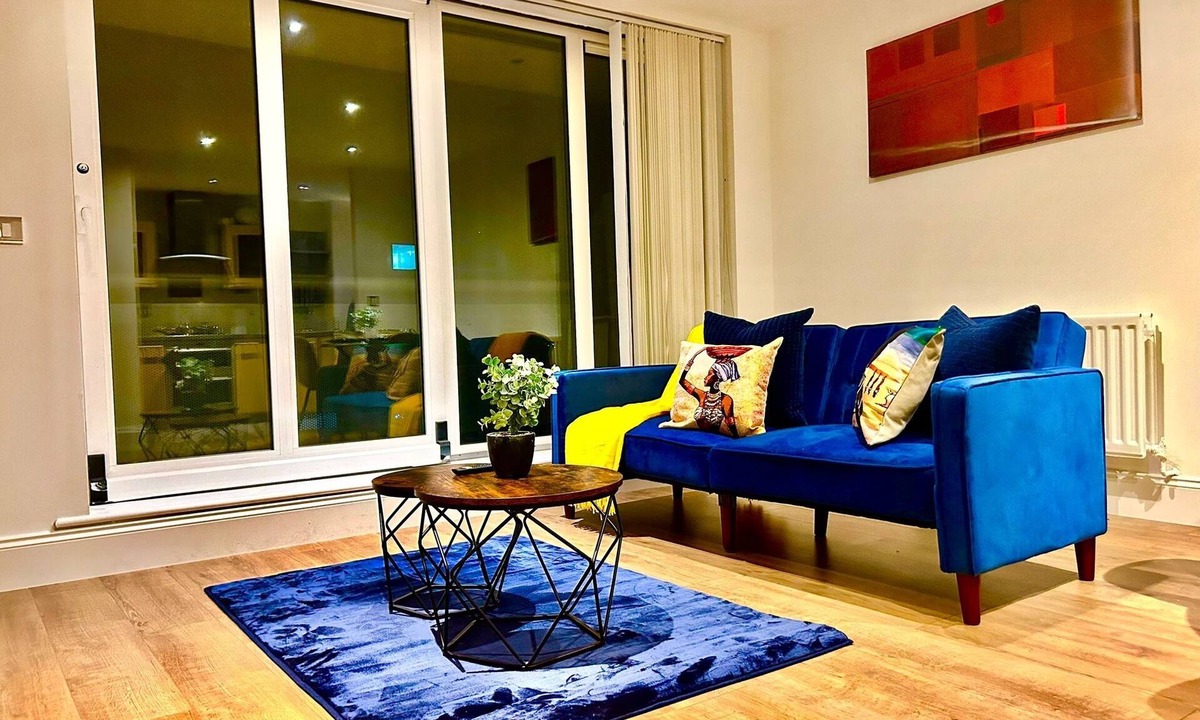 Royal Docks Apartment | Deluxe apartment in Royal Docks