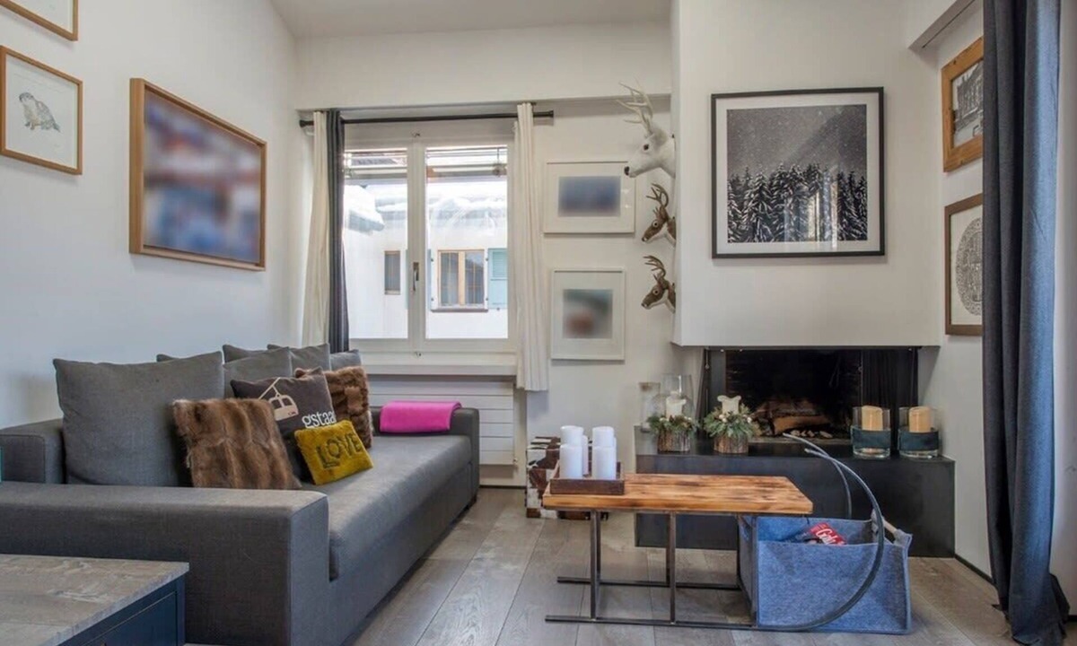 Gstaad Apartment | Deluxe Apartment with Mezzanine