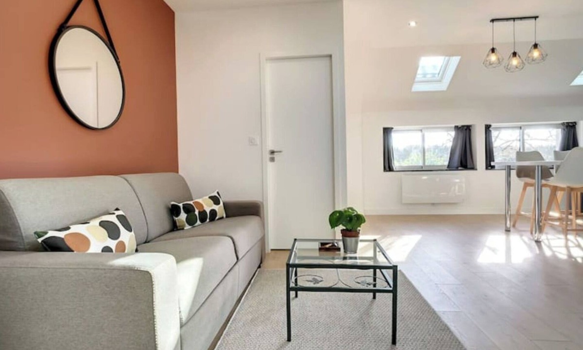 St-Meme-le-Tenu Apartment | Deluxe Appartment n°4