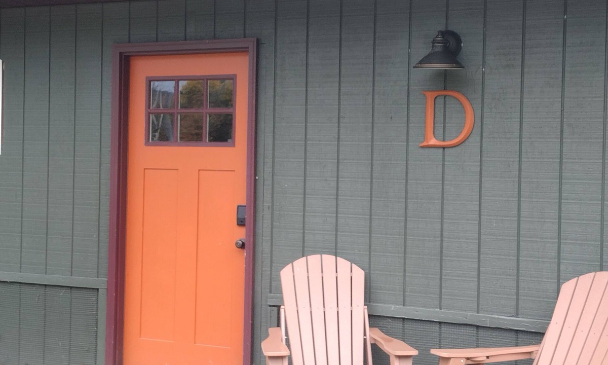 Hillsgrove Cabin | Deluxe Cabin D at Elk Creek Escape